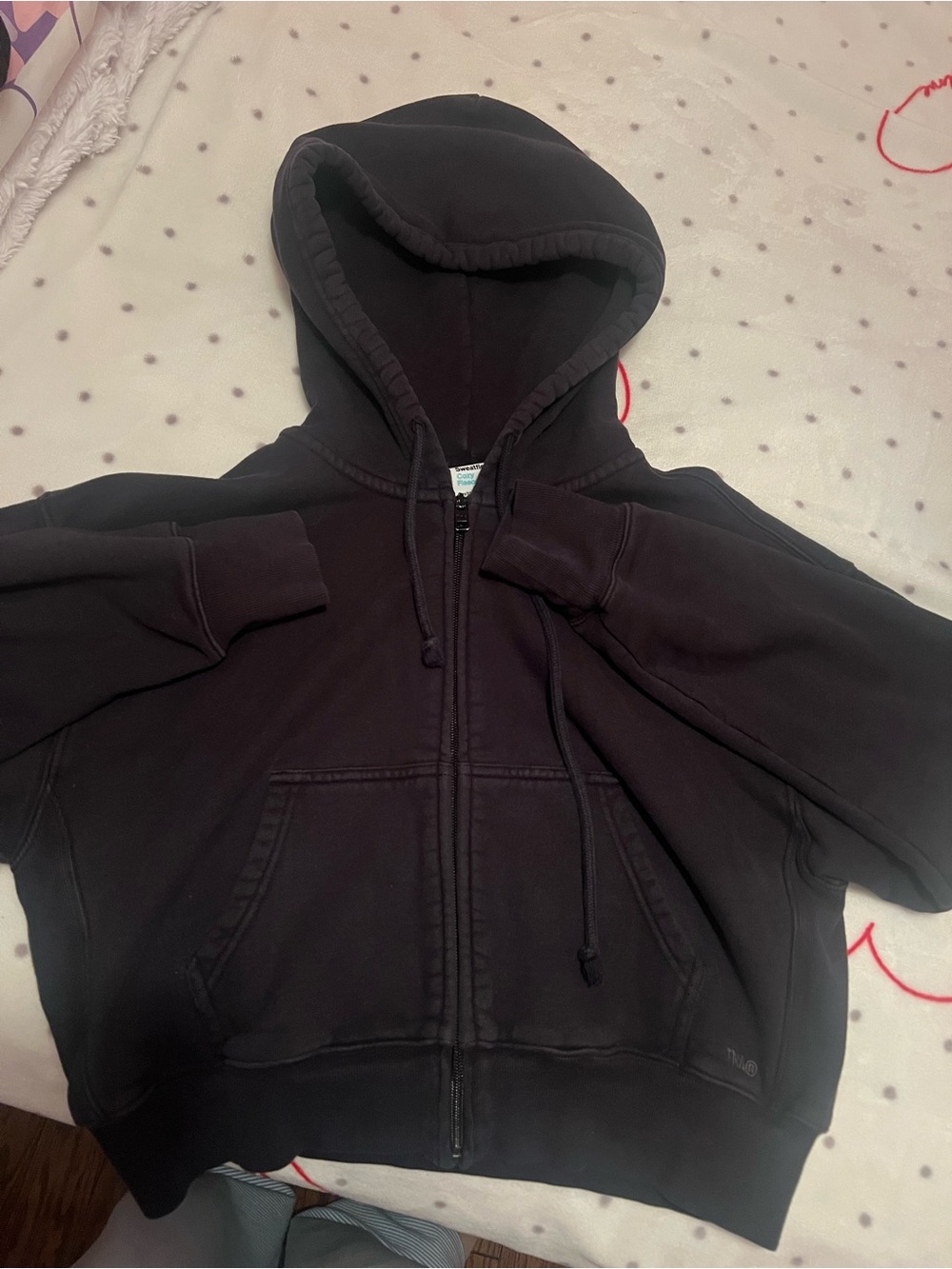 Aritzia Black Cropped Zip Up